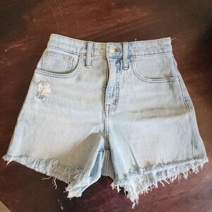 Madewell Curvy High Rise Distressed Light Wash Denim Short, 25